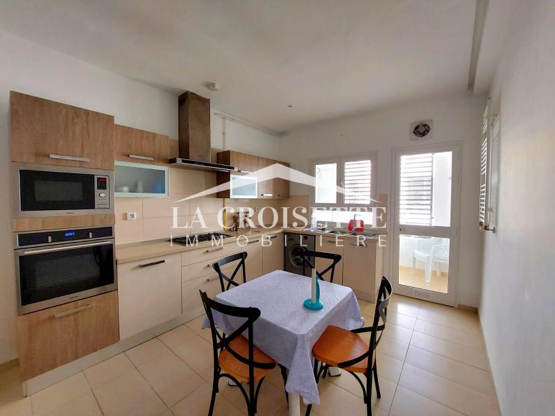 Appartement S+3 meublé à Gammarth